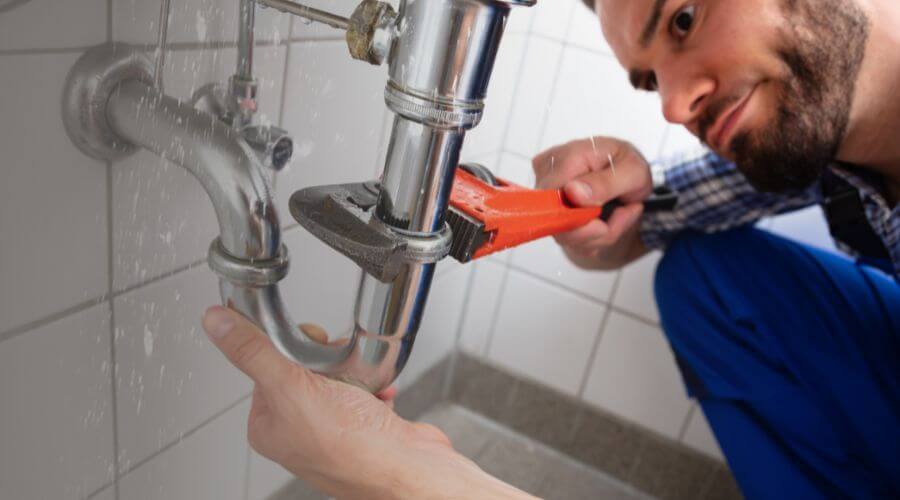 Local expert plumbing services in Combes, TX